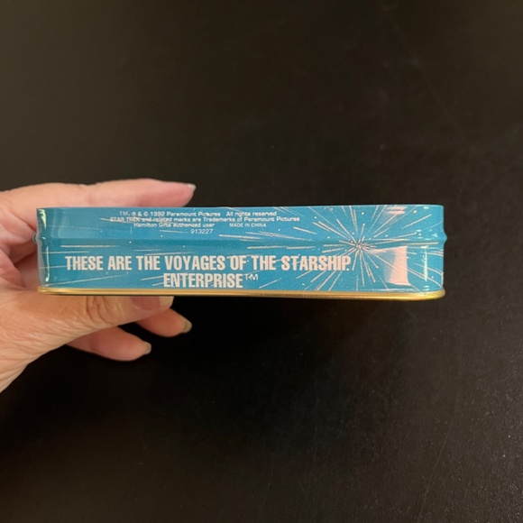 Star Trek: The Next Generation Double Deck Playing Card Set in Tin & Orig. Box - Picture 8 of 16